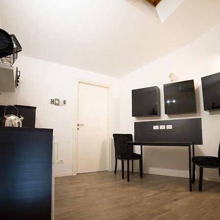 ᗰiki Hoᑌտᗴ Apartment Florence Exterior photo